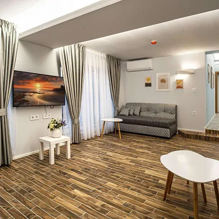Rhea / рея Affittacamere Balchik