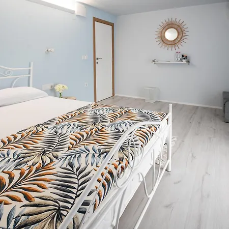 بيت ضيافة Rhea / рея بالشيك